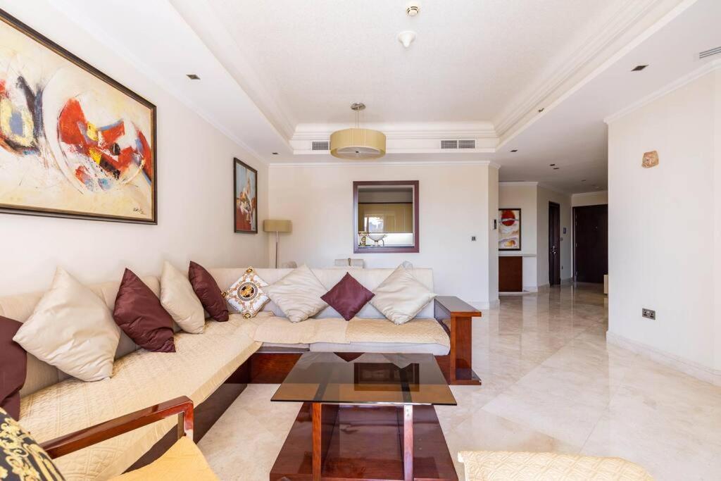 Luxury 1 Bedroom With A Private Beach Taj Granduer Residence At Palm Дубай Екстер'єр фото